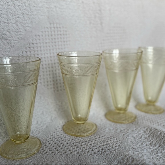 Vintage Hazel Atlas Cloverleaf Yellow Footed Ice Tea Tumbler - Picture 2 of 5